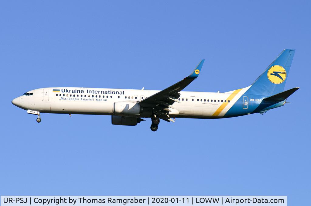 UR-PSJ, 2013 Boeing 737-9KV C/N 41535, Ukraine International Airlines Boeing 737-900