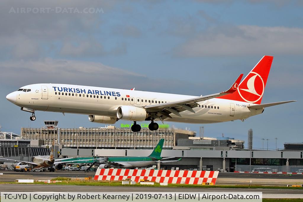 TC-JYD, 2012 Boeing 737-9F2/ER C/N 40978, On short finals for r/w 28