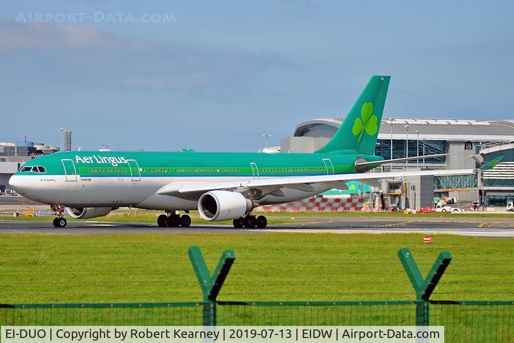 EI-DUO, 2007 Airbus A330-202 C/N 841, Lining up r/w 28
