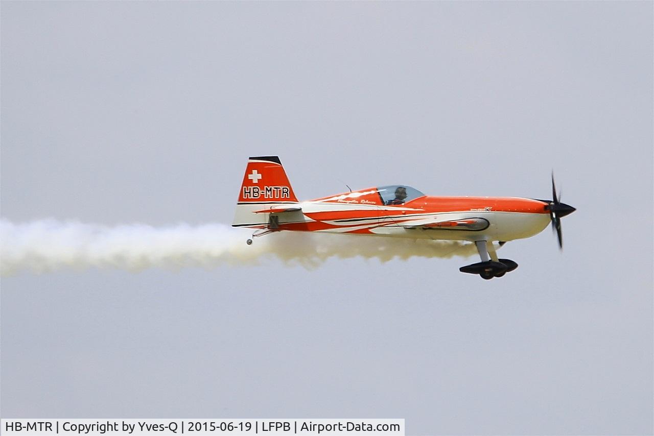 HB-MTR, 2011 Extra EA-330SC C/N SC027, Extra EA-330SC, On display, Paris-Le Bourget (LFPB-LBG) Air show 2015