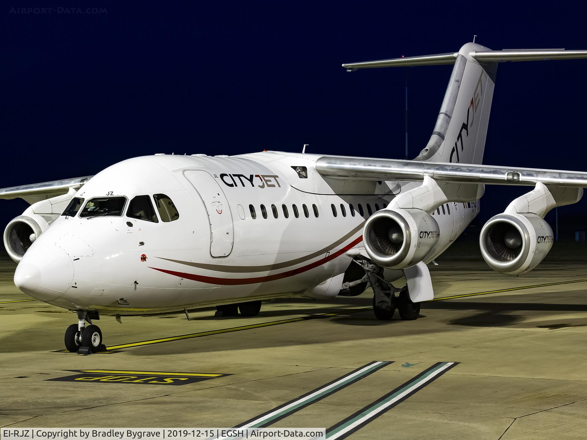 EI-RJZ, 1998 BAe Systems Avro 146-RJ85A C/N E.2326, Stand 5