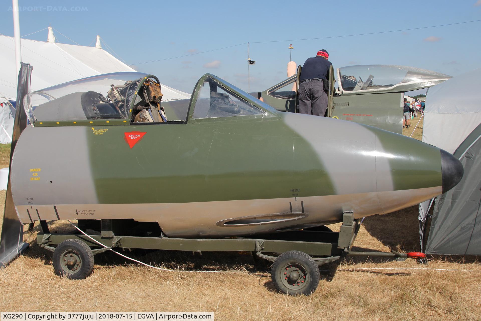 XG290, 1956 Hawker Hunter F.6 C/N 41H/680077, at TATOO 2018