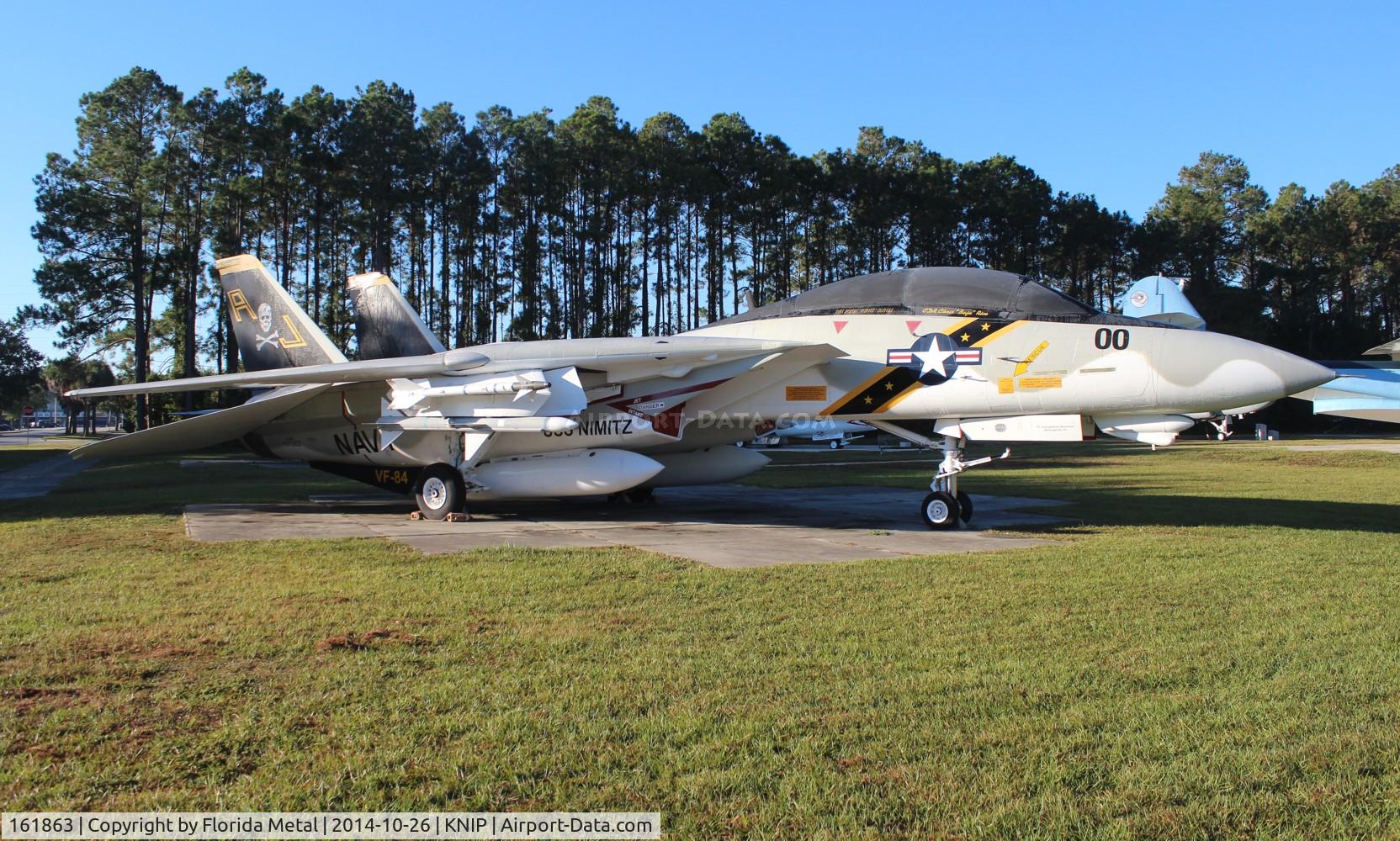 161863, Grumman F-14A Tomcat C/N 499, gate guard JAX