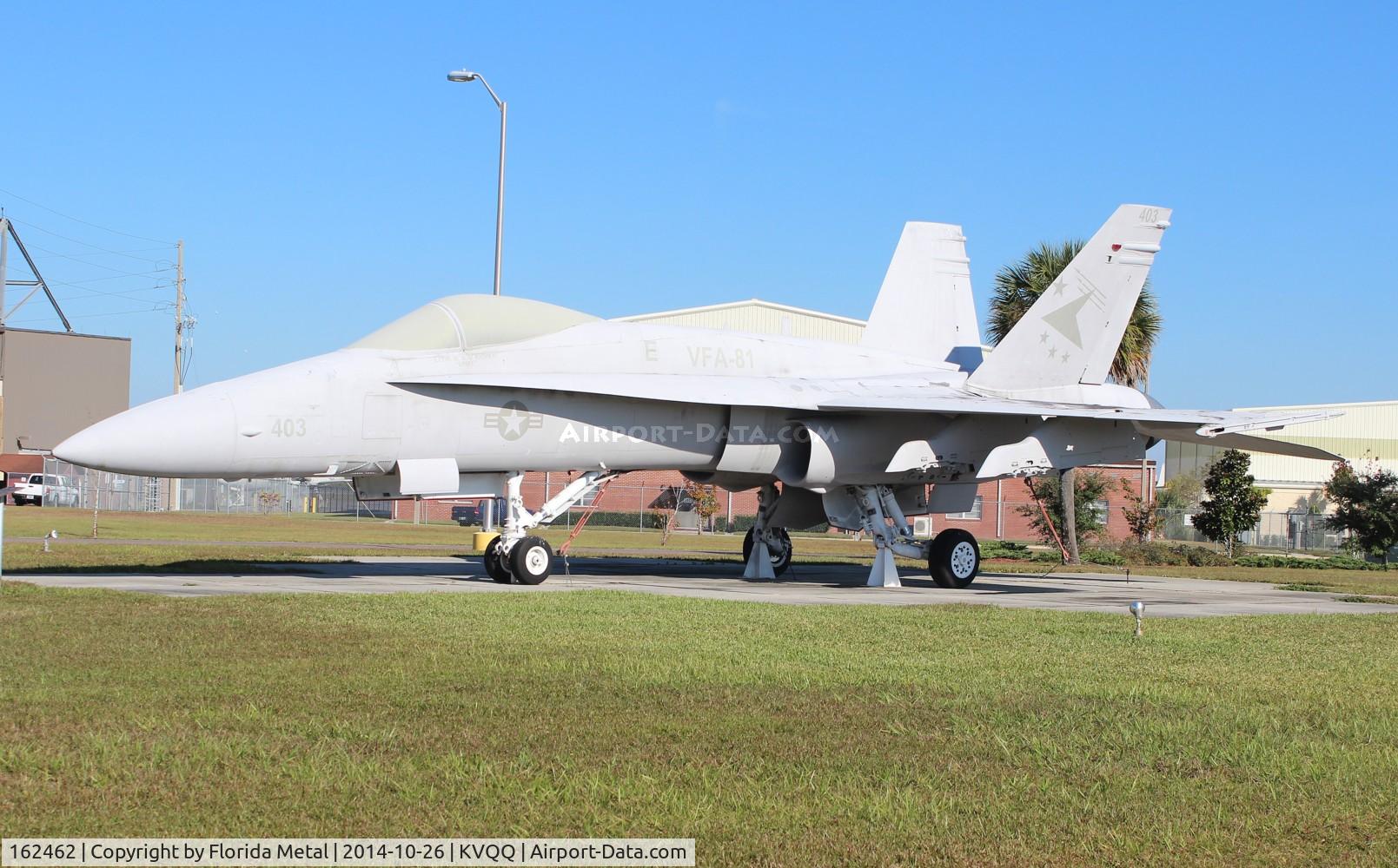 162462, McDonnell Douglas F/A-18A Hornet C/N 0315/A260, gate guard Cecil