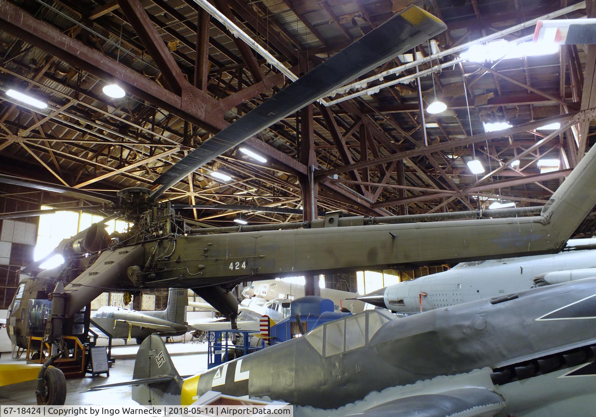 67-18424, 1968 Sikorsky CH-54A Tarhe C/N 64.026, Sikorsky CH-54A Tarhe at the Combat Air Museum, Topeka KS