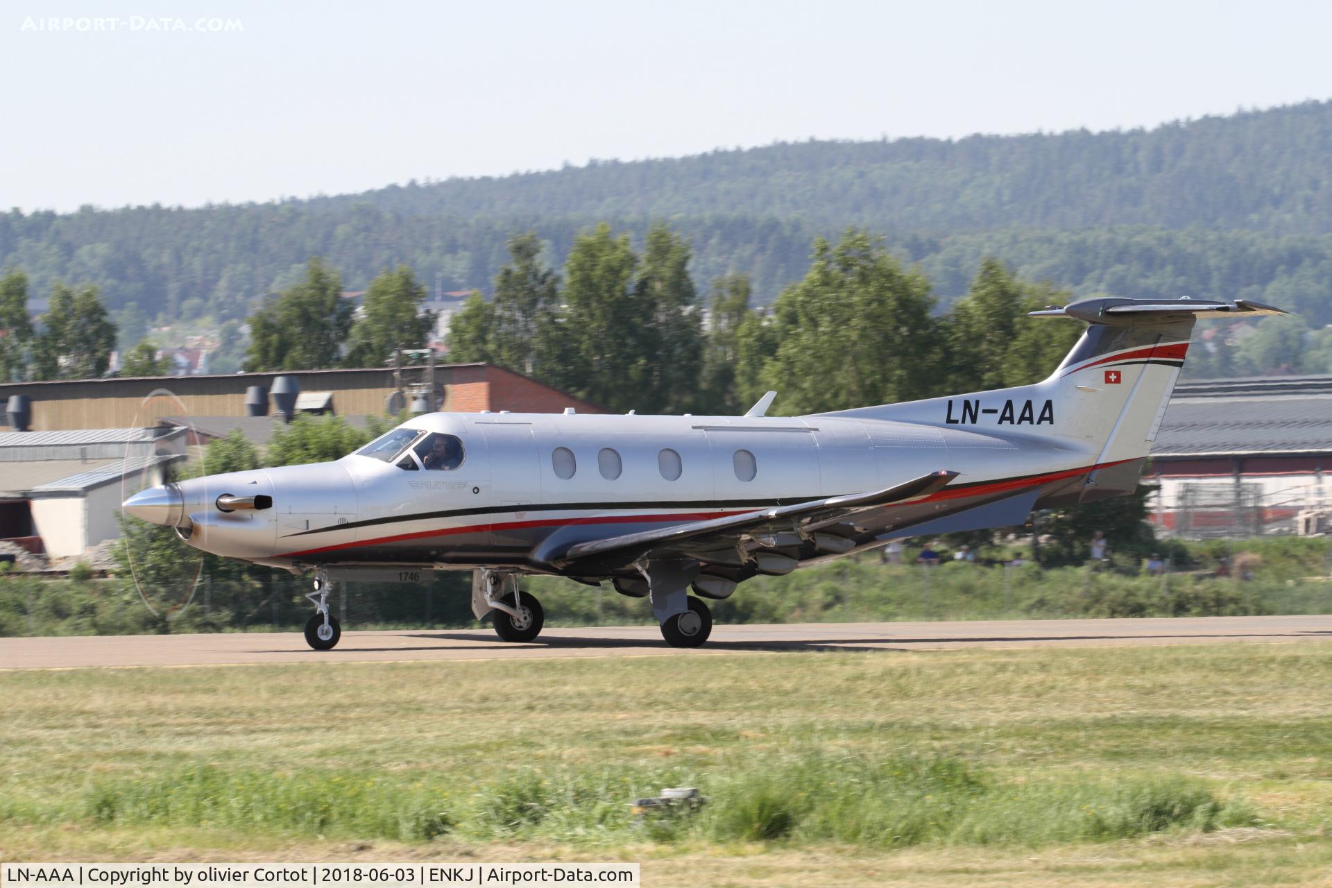 LN-AAA, 2017 Pilatus PC-12/47E C/N 1746, Kjeller airshow