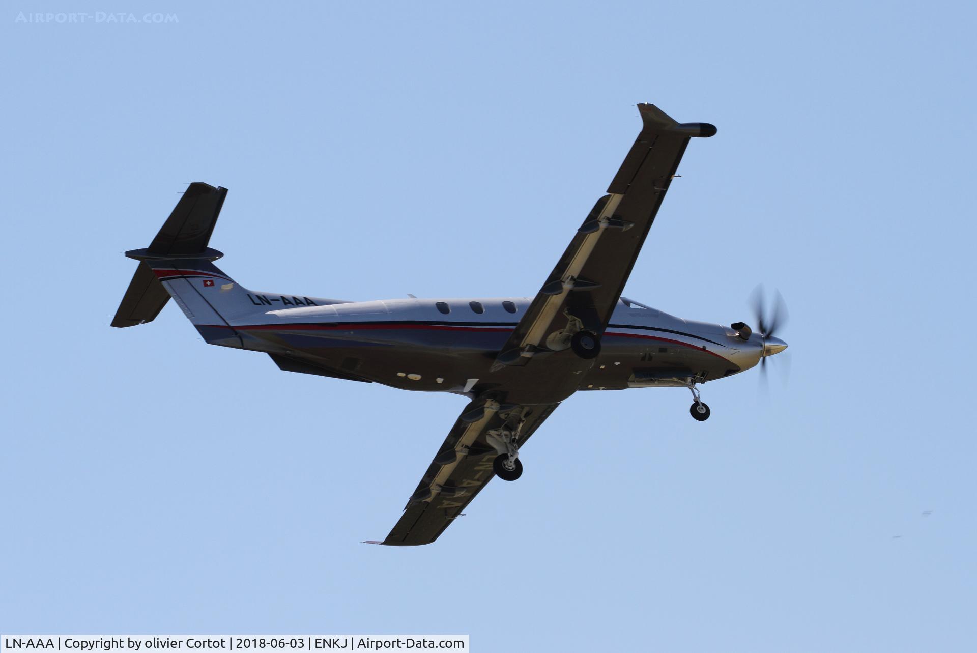 LN-AAA, 2017 Pilatus PC-12/47E C/N 1746, demo during the Kjeller airshow