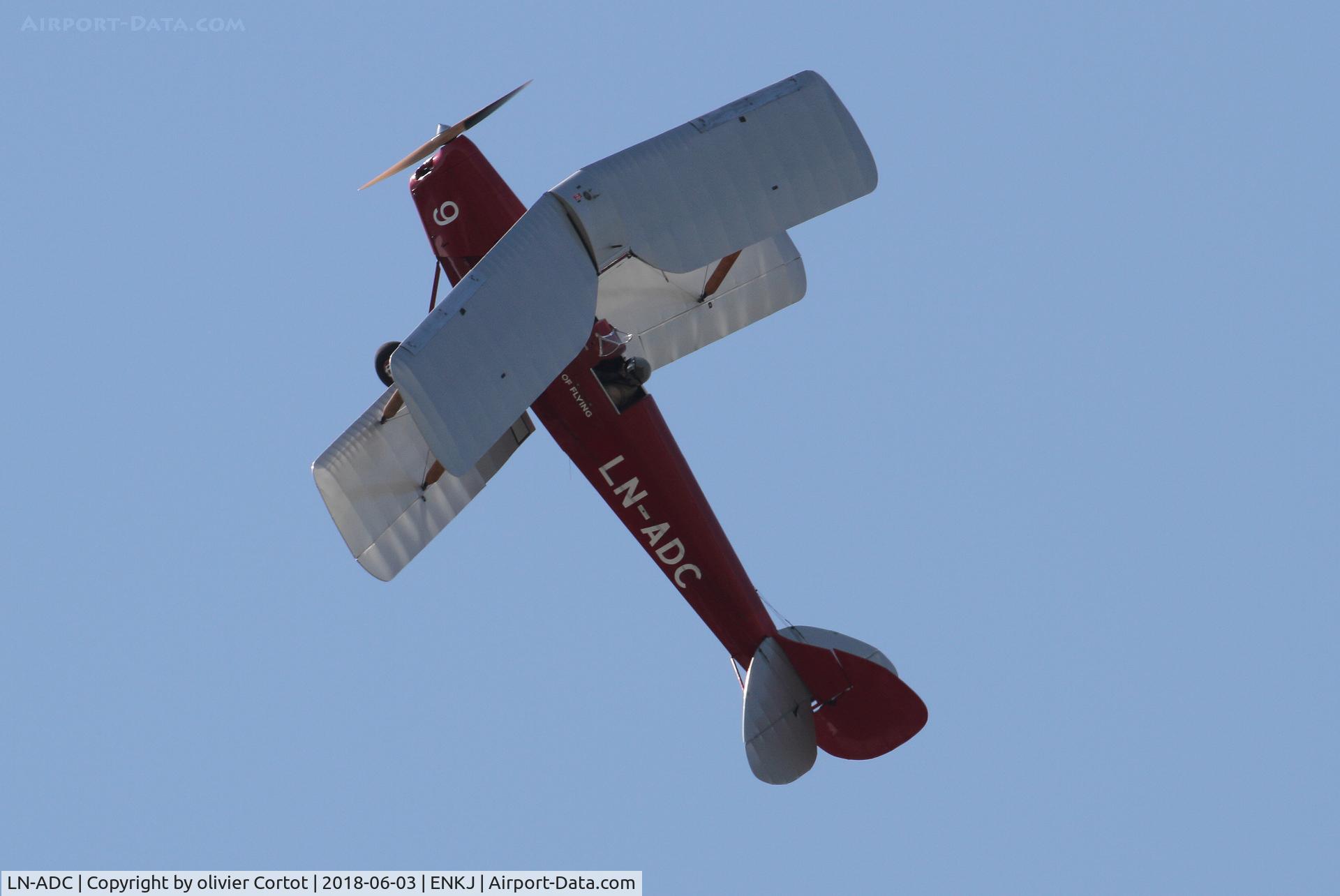 LN-ADC, 1935 De Havilland DH-82A Tiger Moth II C/N 3318, 2018 airshow