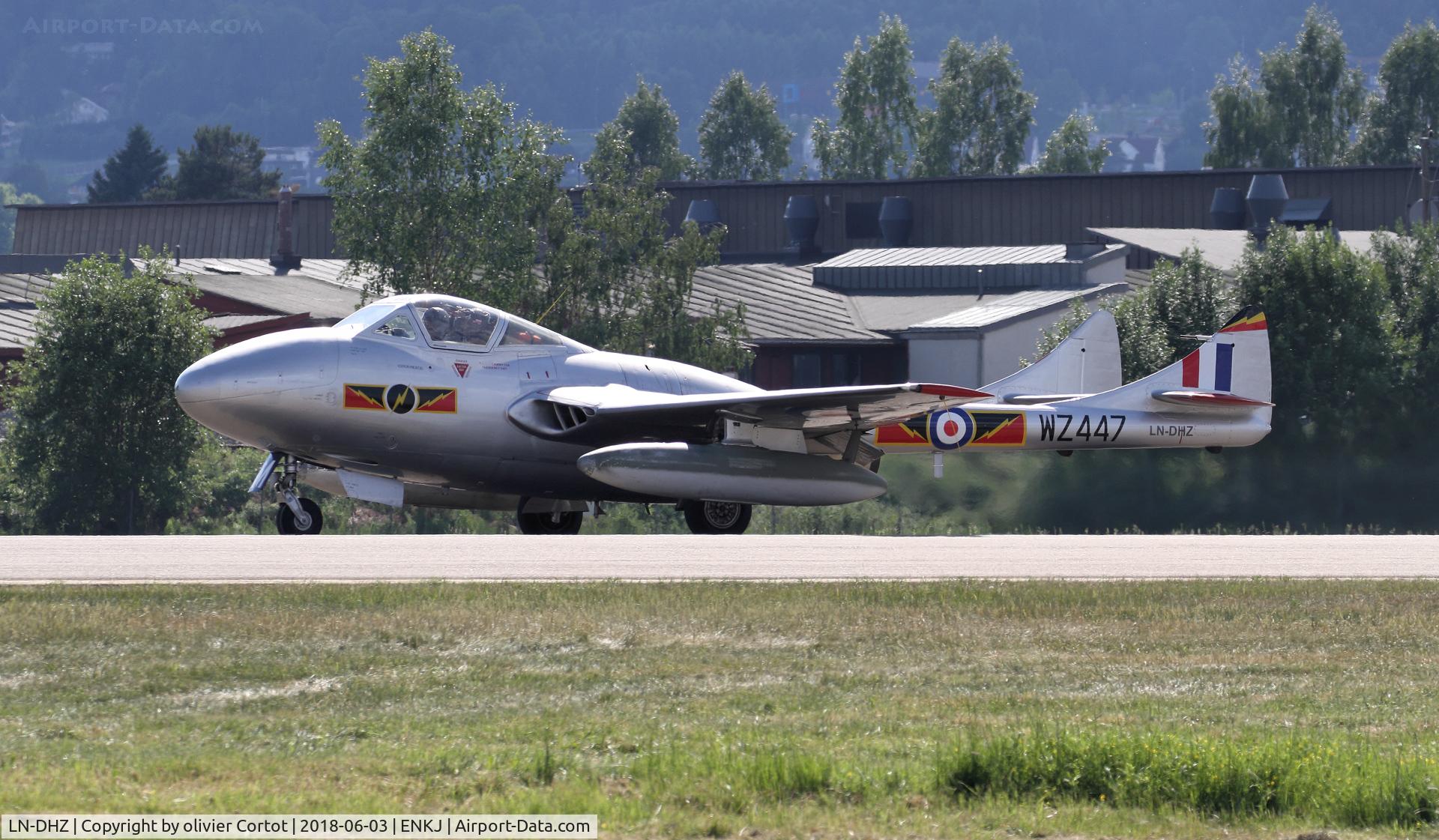 LN-DHZ, 1959 De Havilland (F+W Emmen) Vampire T55 (DH-115) C/N 990, Kjelelr airshow