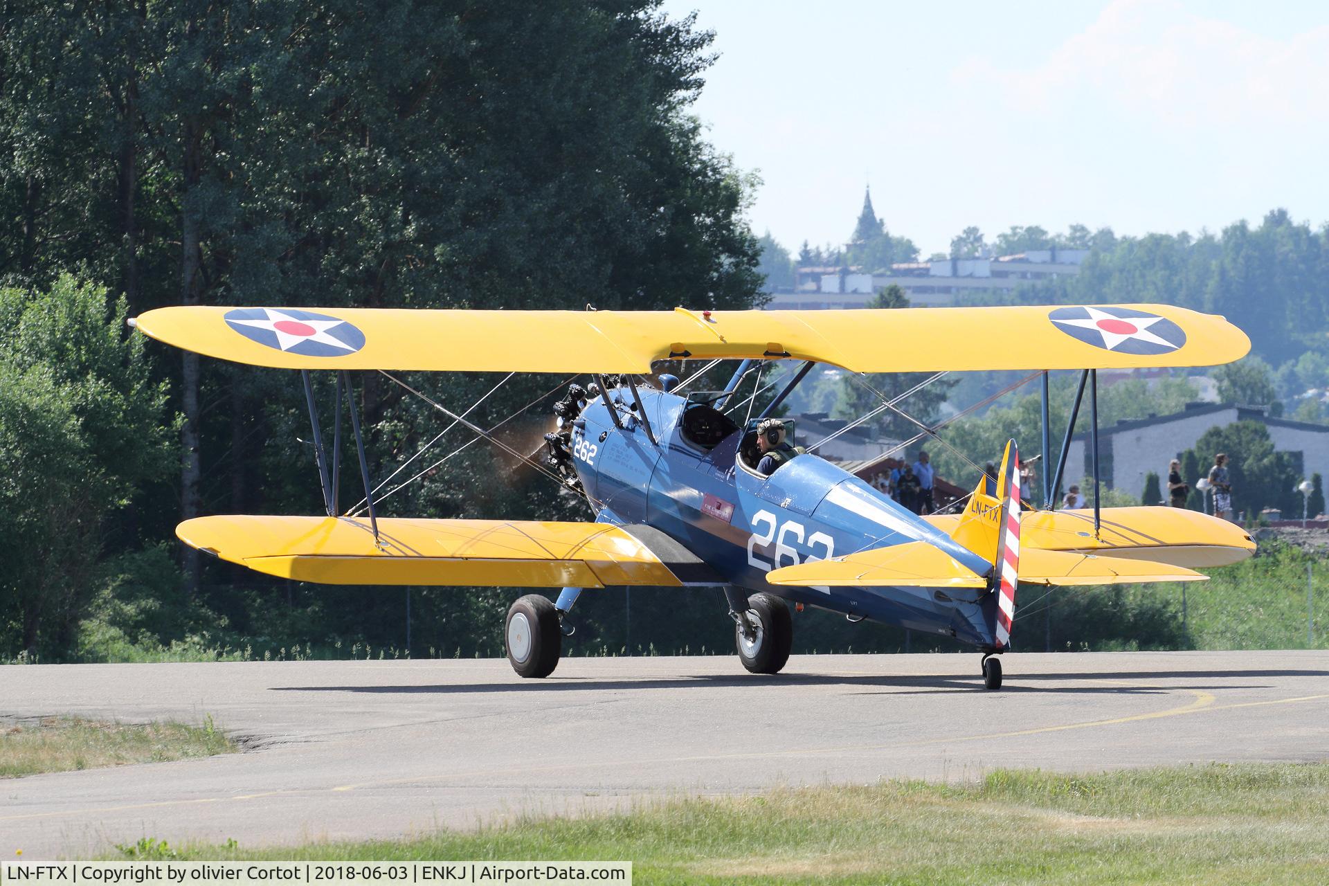 LN-FTX, Boeing A75N1 C/N 75-4952, Kjeller airshow