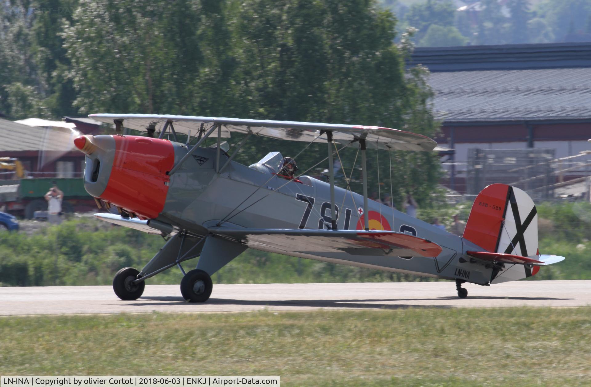 LN-INA, 1957 CASA 1-131 Jungmann C/N 2141, landing at kjeller airfield
