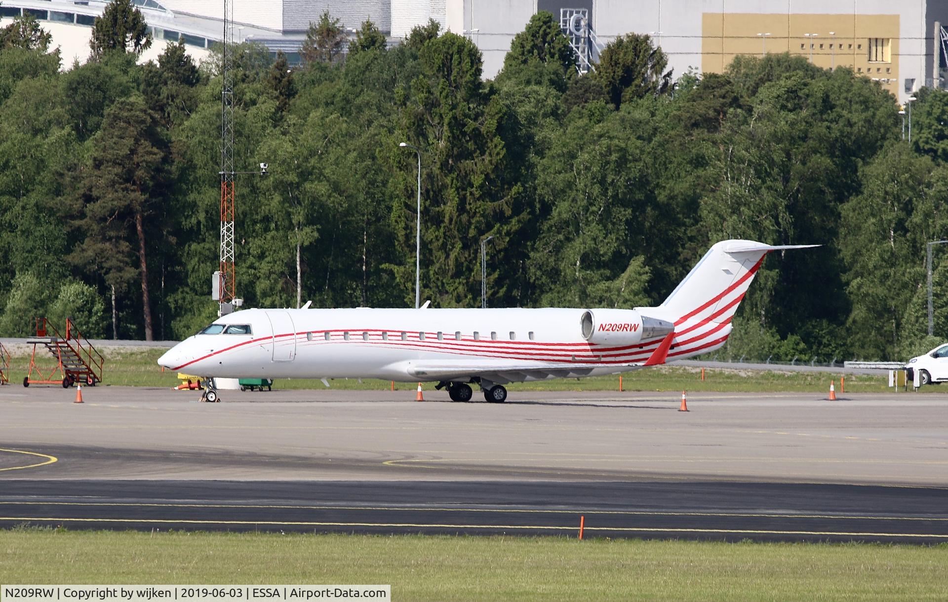 N209RW, 2003 Canadair CRJ-200ER (CL-600-2B19) C/N 7864, Bon Jovi on tour