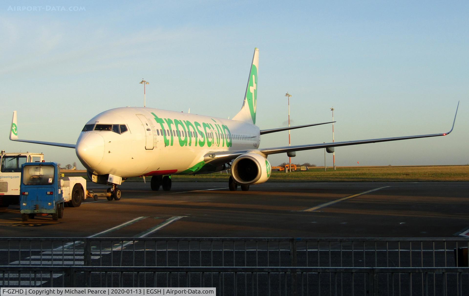 F-GZHD, 2008 Boeing 737-8K2 C/N 29650, Pushing back from Stand 5 for maintenance work, shortly after arrival from Paris (ORY).