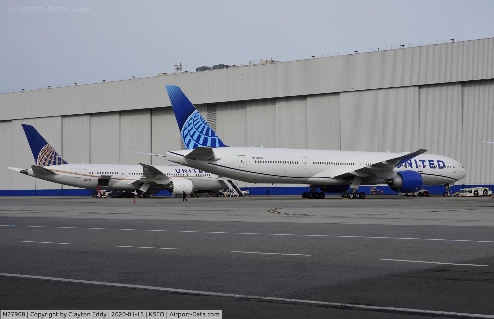 N27908, 2013 Boeing 787-8 Dreamliner C/N 36400, SFO 2020.