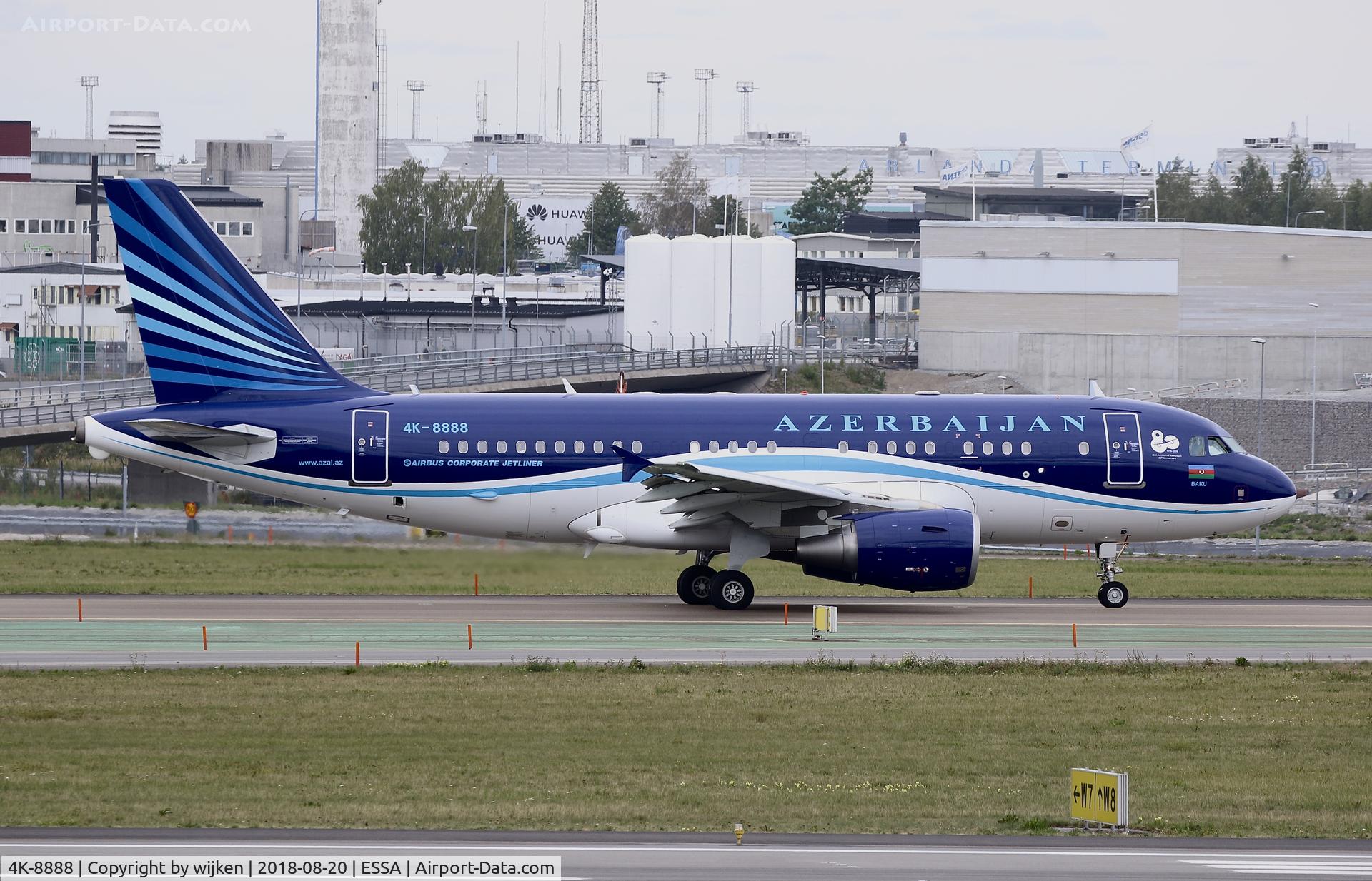 4K-8888, 2005 Airbus ACJ319 (A319-115/CJ) C/N 2487, Very rare visitor