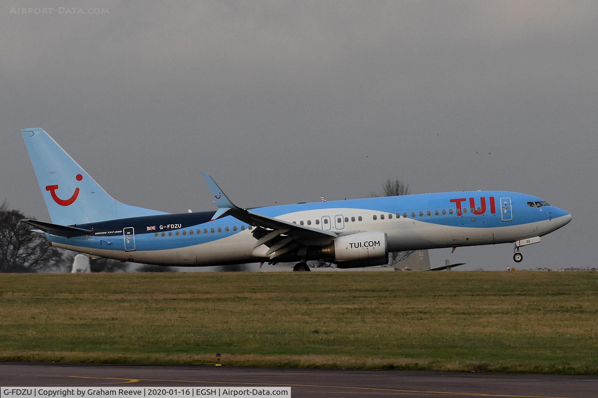 G-FDZU, 2011 Boeing 737-8K5 C/N 37253, Landing at Norwich.
