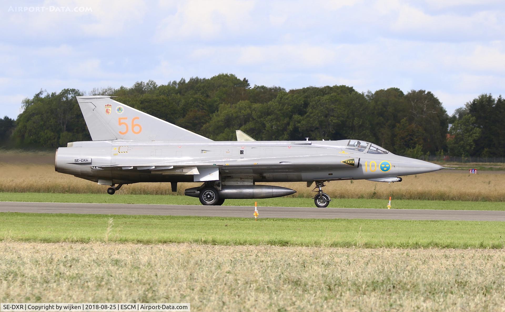 SE-DXR, 1969 Saab J-35J Draken C/N 35-556, Taxying for T/O