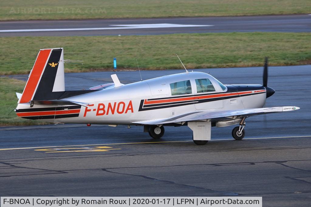 F-BNOA, Mooney M20E C/N 919, Taxiing