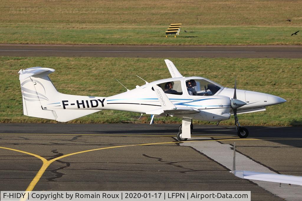 F-HIDY, Diamond DA-42 Twin Star C/N 42.391, Taxiing