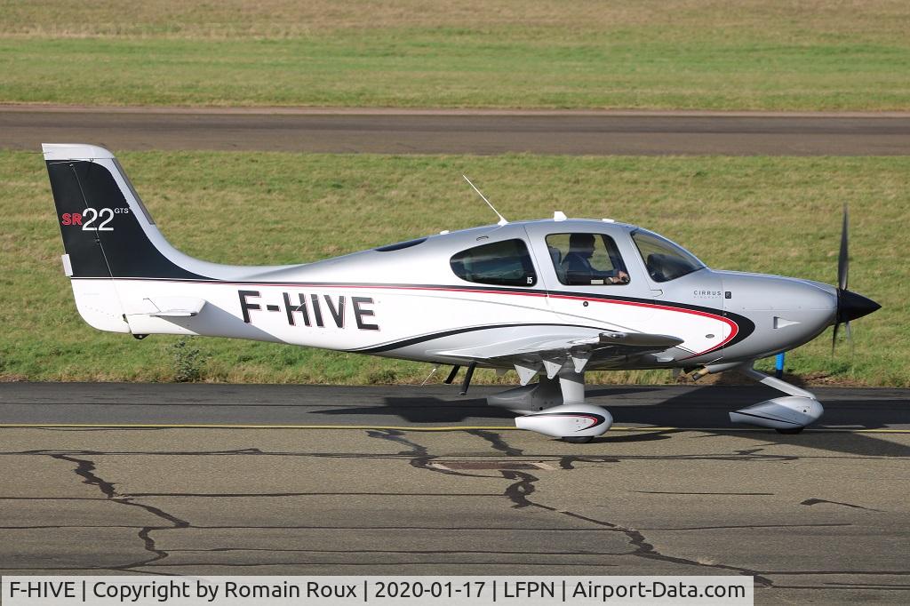 F-HIVE, 2013 Cirrus SR-22 GTS C/N 3962, Taxiing