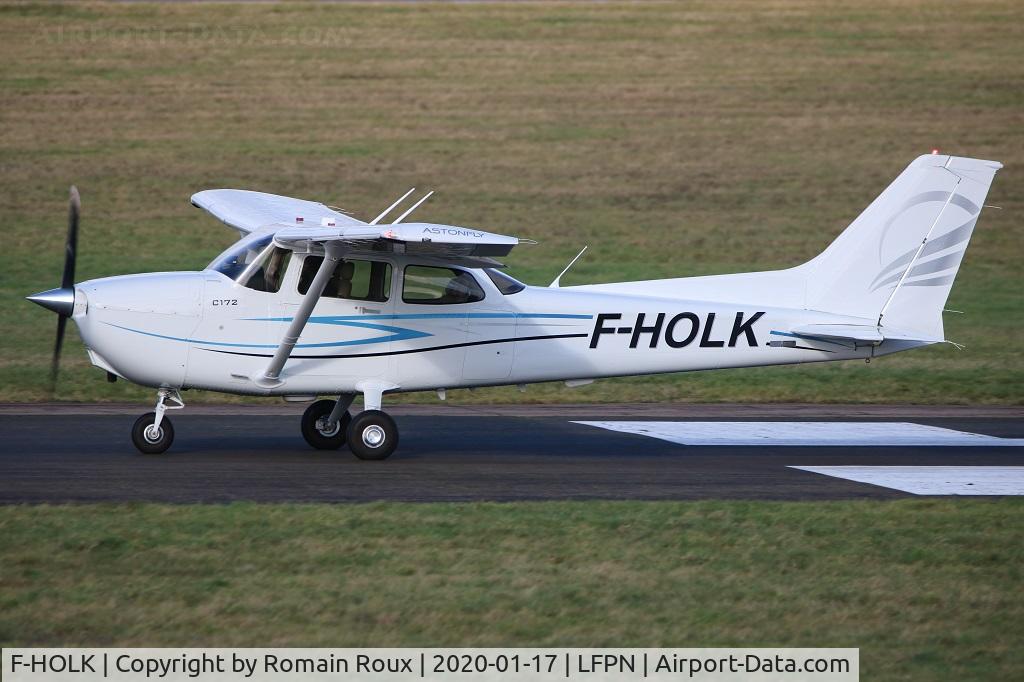 F-HOLK, 2019 Cessna 172S C/N 172S12360, Take off