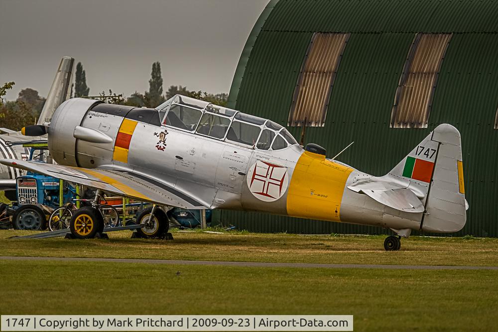 1747, 1953 Canadian Car & Foundry T-6 Harvard Mk.4 C/N CCF4-538, Duxford 2009