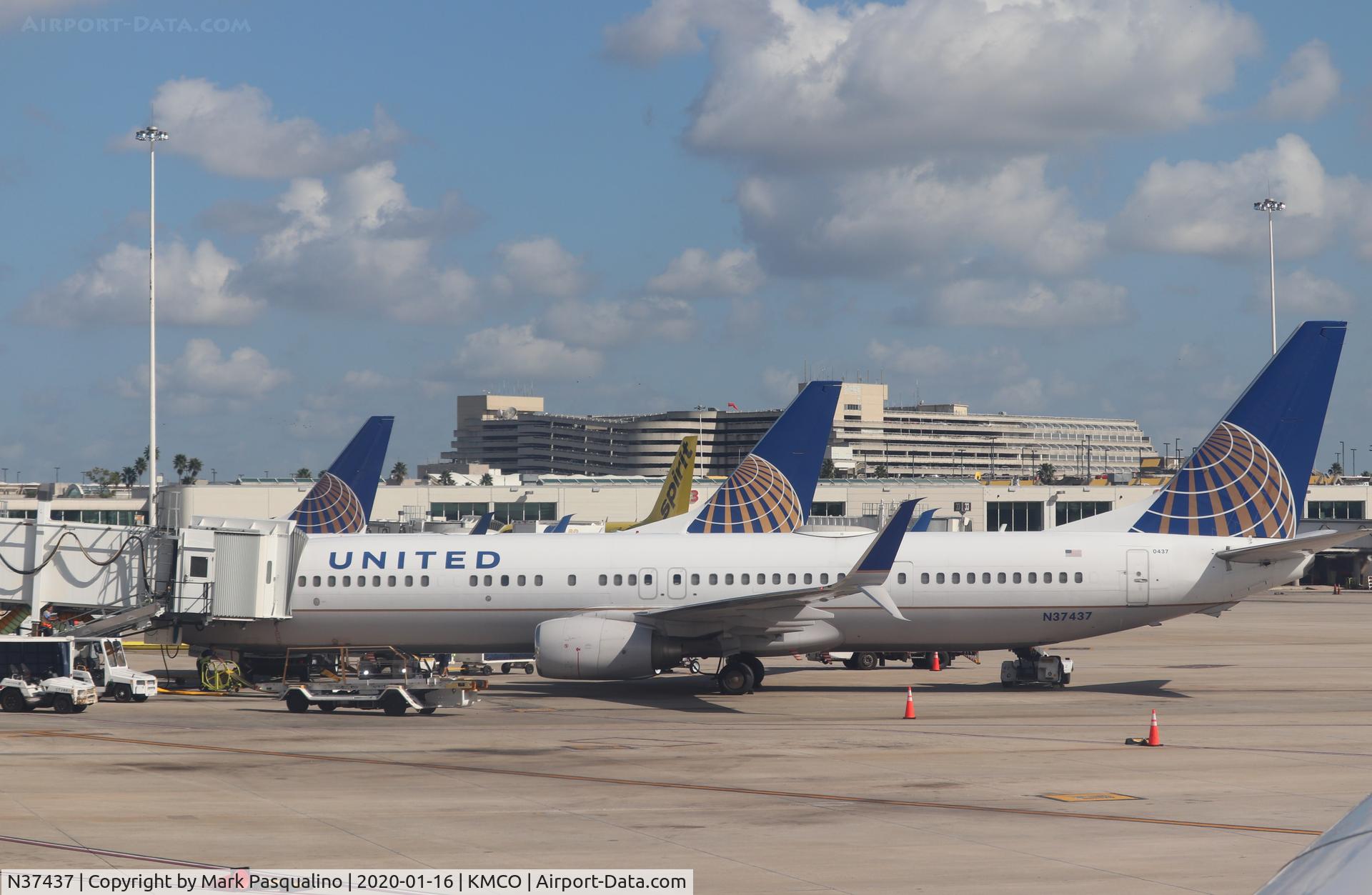 N37437, 2009 Boeing 737-924/ER C/N 33532, Boeing 737-924/ER