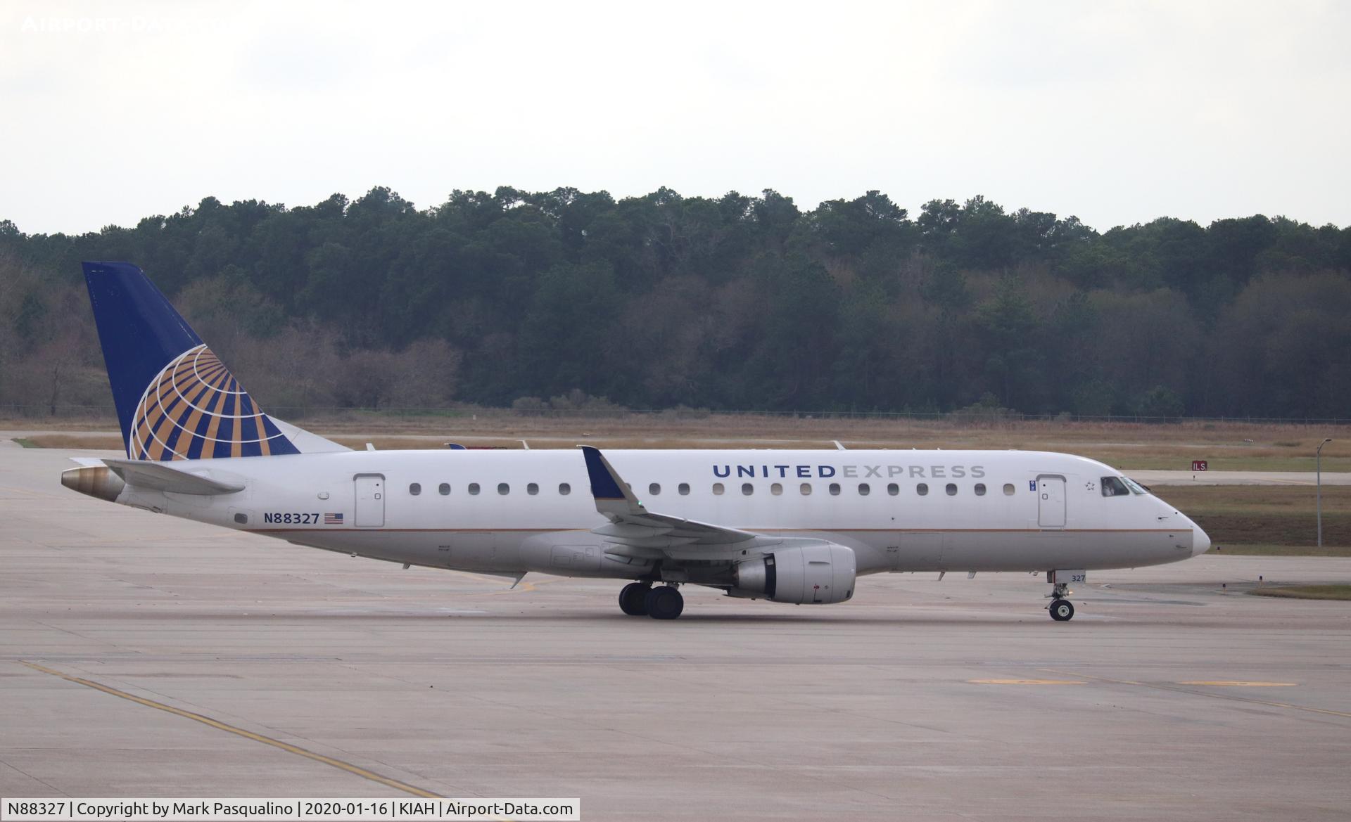 N88327, 2015 Embraer 175LR (ERJ-170-200LR) C/N 17000479, ERJ-170-200LR