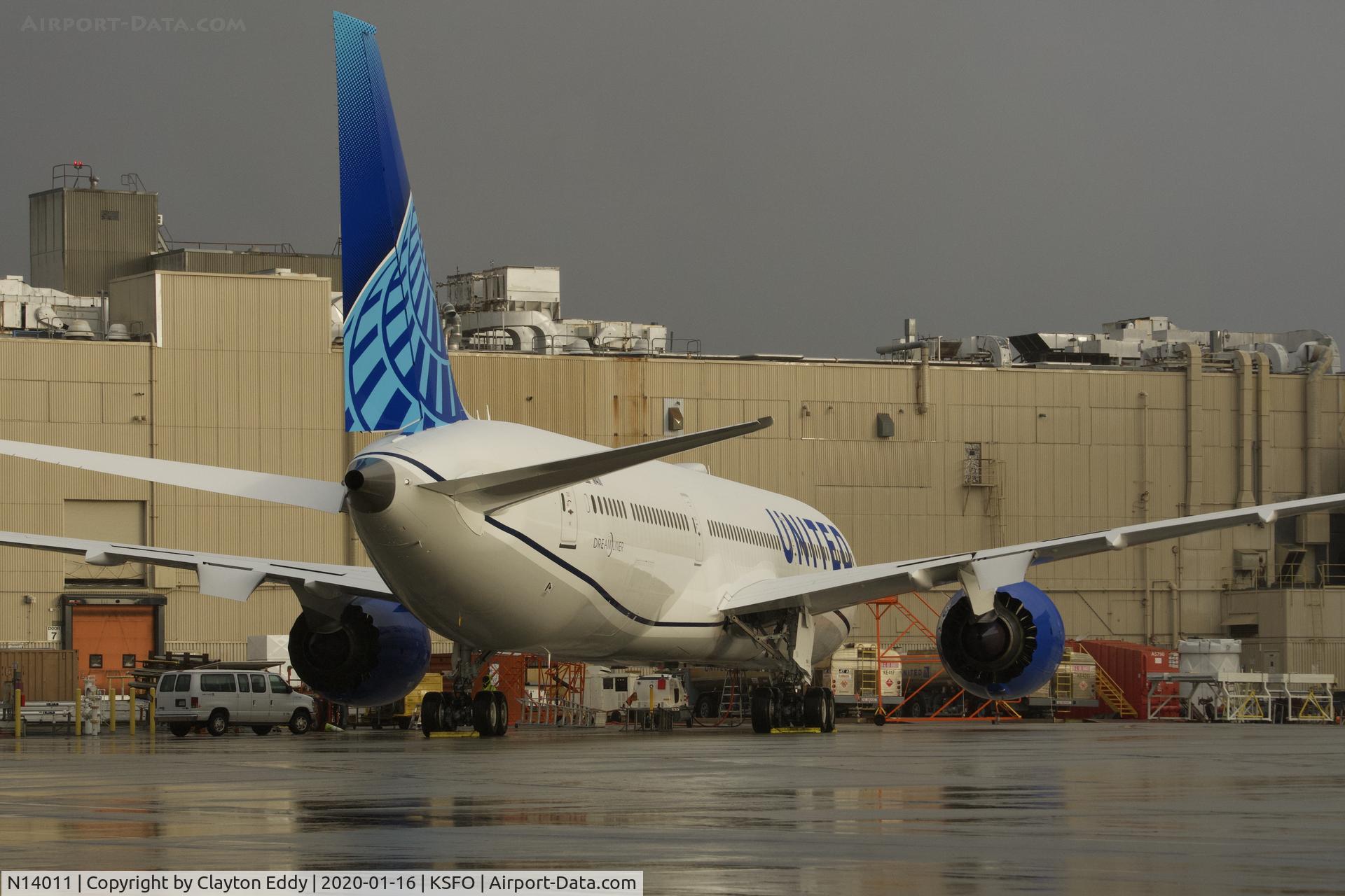 N14011, 2019 Boeing 787-10 Dreamliner Dreamliner C/N 40934, SFO 2019.