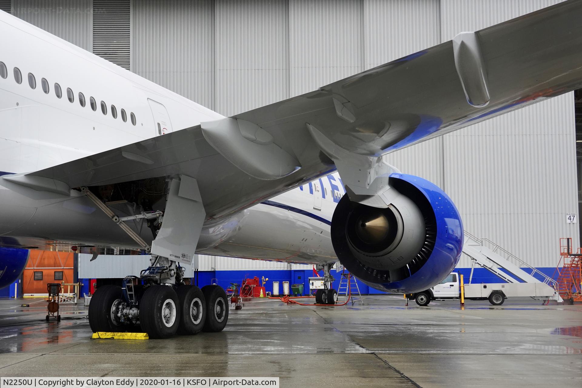 N2250U, 2019 Boeing 777-300/ER C/N 66590, SFO 2020.