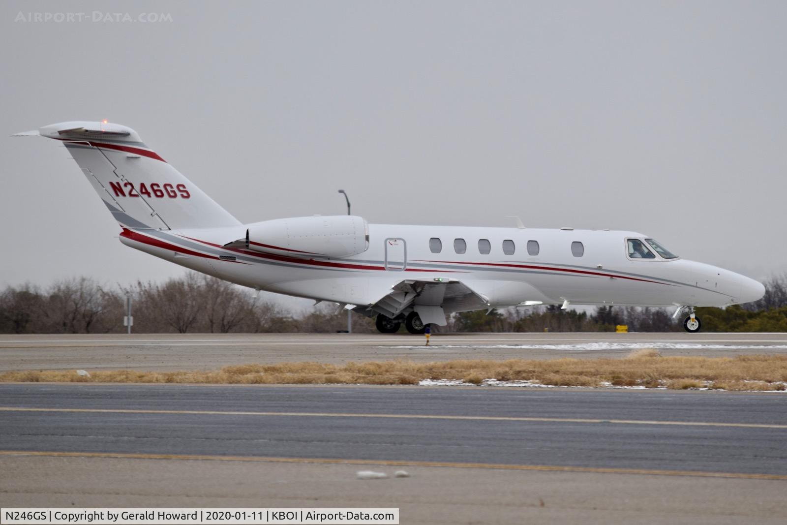 N246GS, 2018 Cessna 525C CitationJet CJ4 CitationJet CJ4 C/N 525C-0275, Starting take off run on 10R.