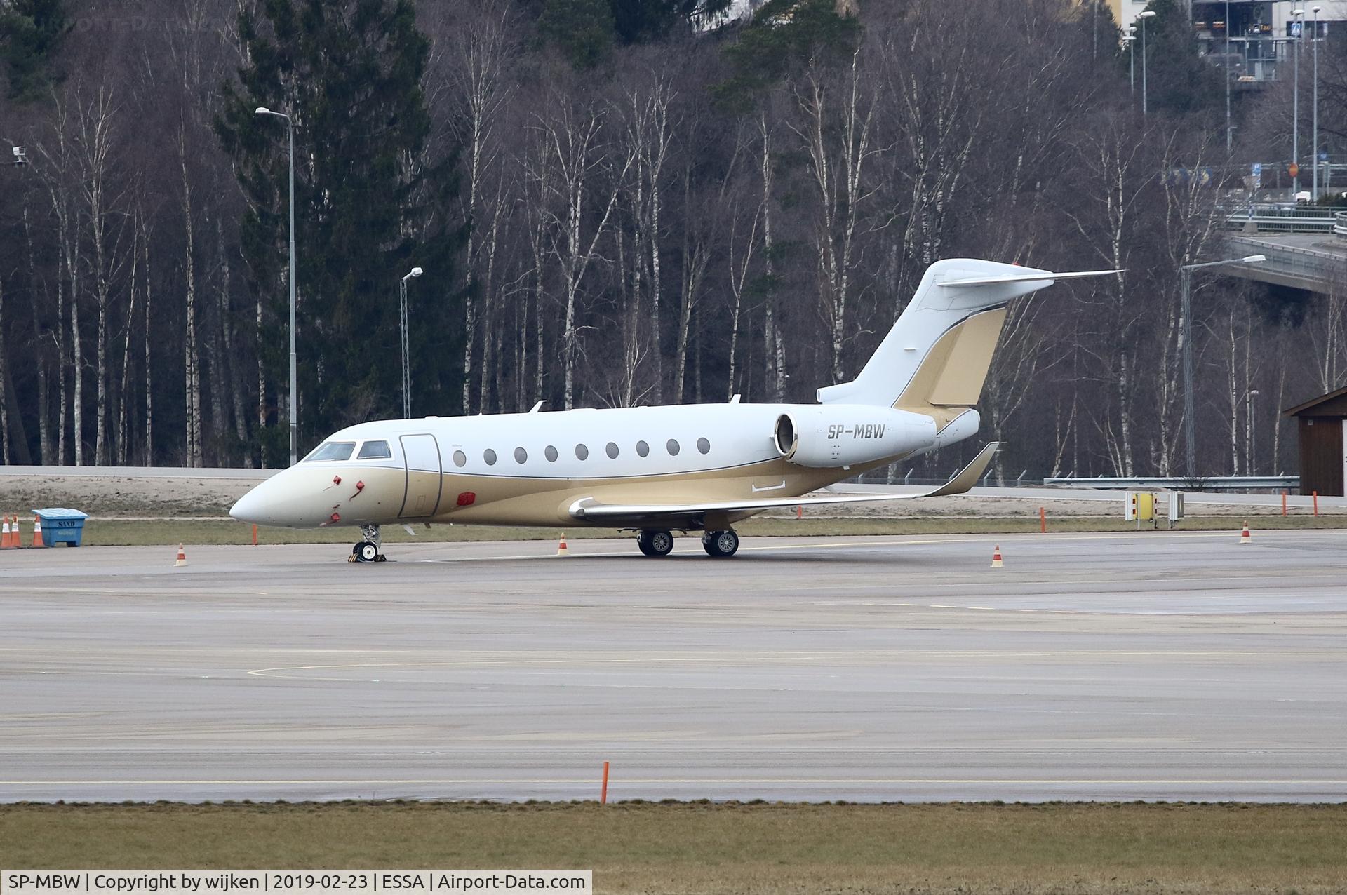 SP-MBW, 2012 Israel Aircraft Industries Gulfstream G280 C/N 2016, Parked at Ramp M