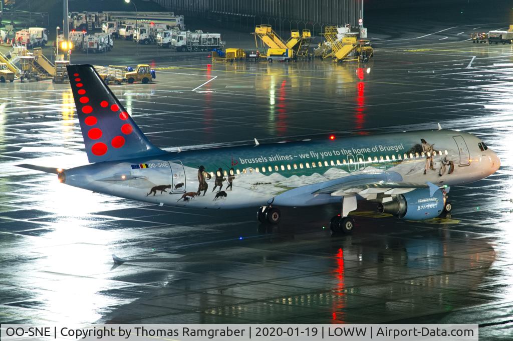 OO-SNE, 2010 Airbus A320-214 C/N 4243, Brussels Airlines Airbus A320