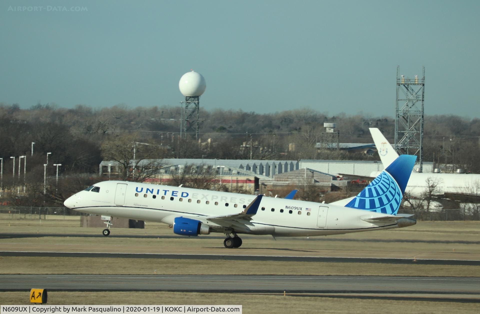 N609UX, 2019 Embraer ERJ-175LL (ERJ-170-200LL) C/N 17000807, ERJ-170-200LR