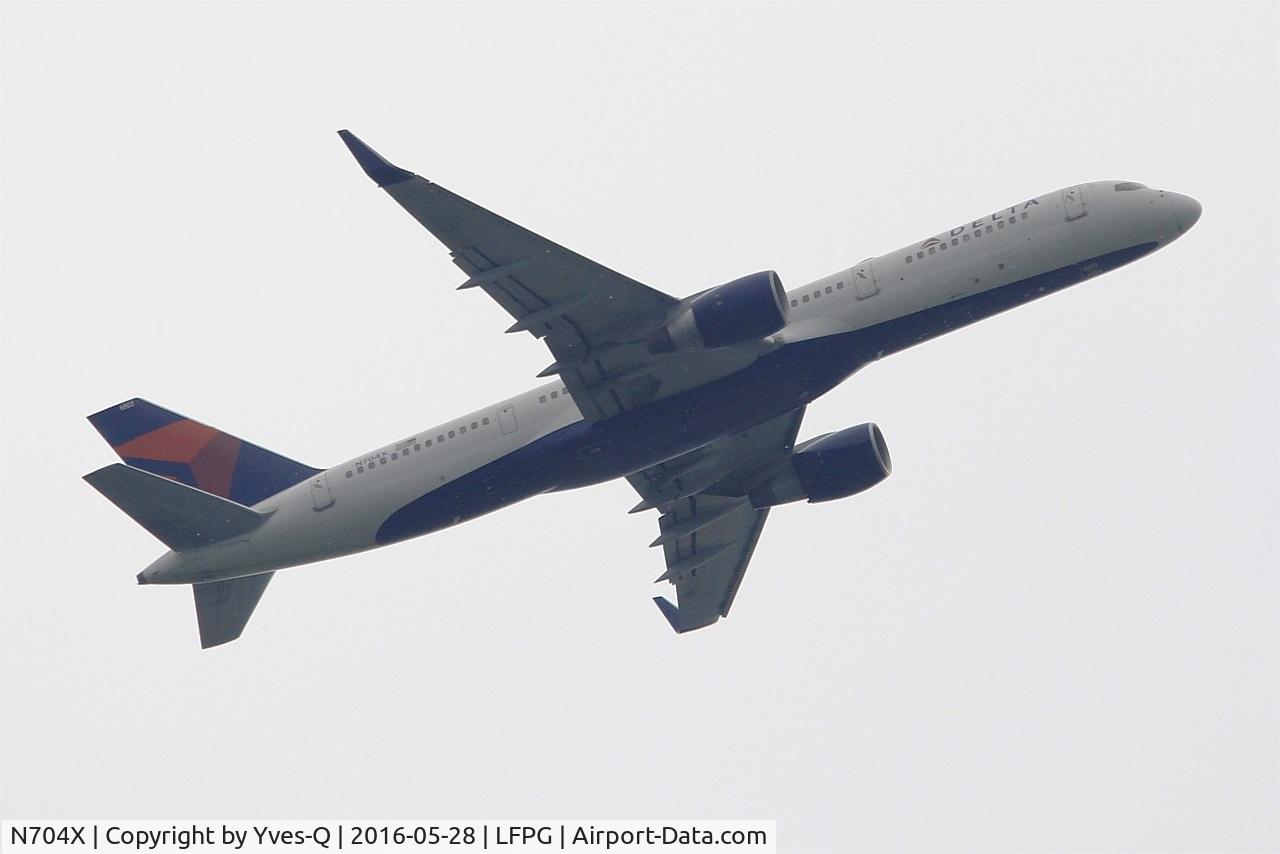 N704X, 1997 Boeing 757-2Q8 C/N 28163, Boeing 757-2Q8, Take off rwy 06R, Roissy Charles De Gaulle airport (LFPG-CDG)