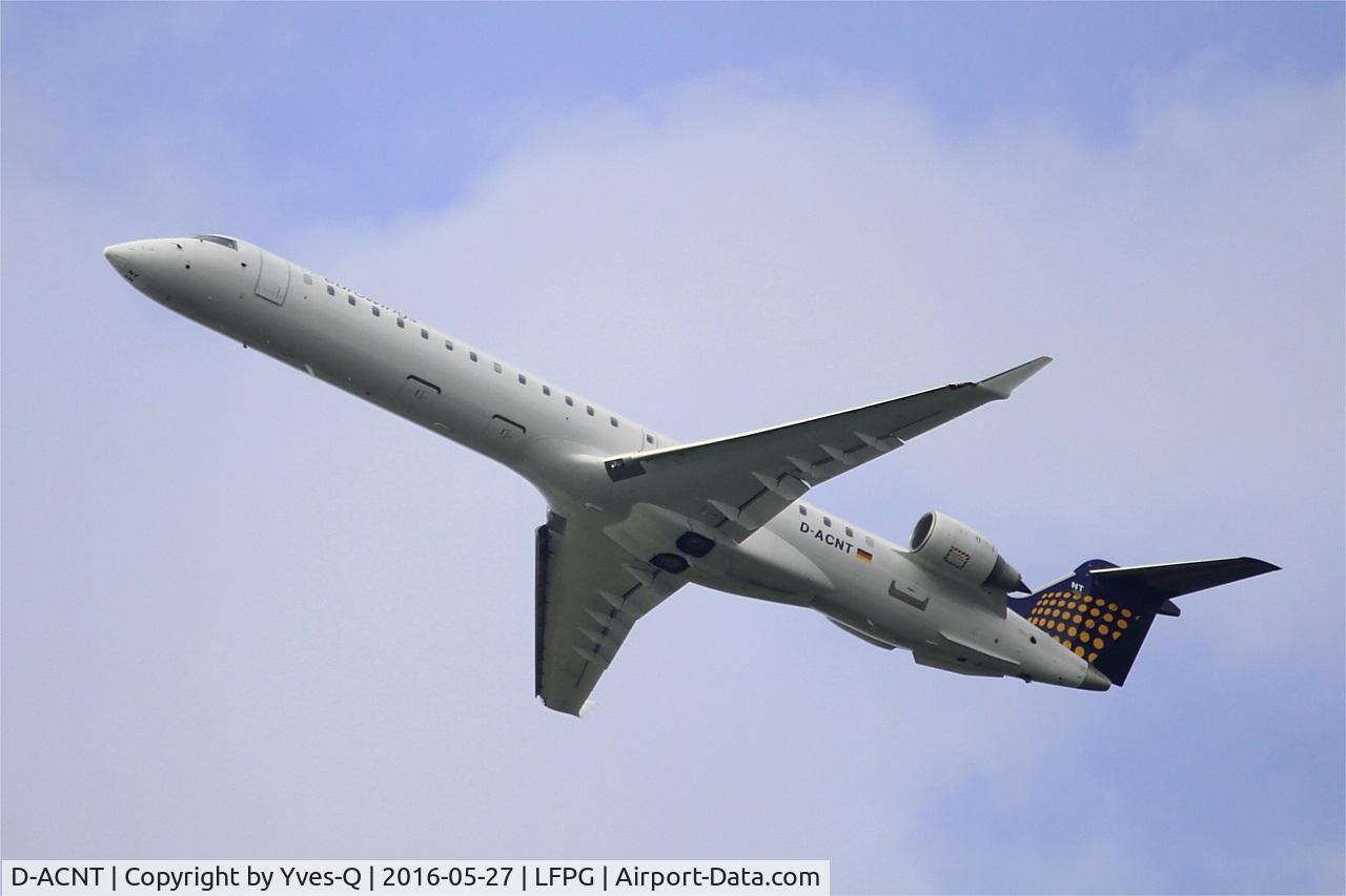 D-ACNT, 2011 Bombardier CRJ-900 NG (CL-600-2D24) C/N 15264, Bombardier CRJ-900 NG, Take off rwy 27L, Roissy Charles De Gaulle airport (LFPG-CDG)
