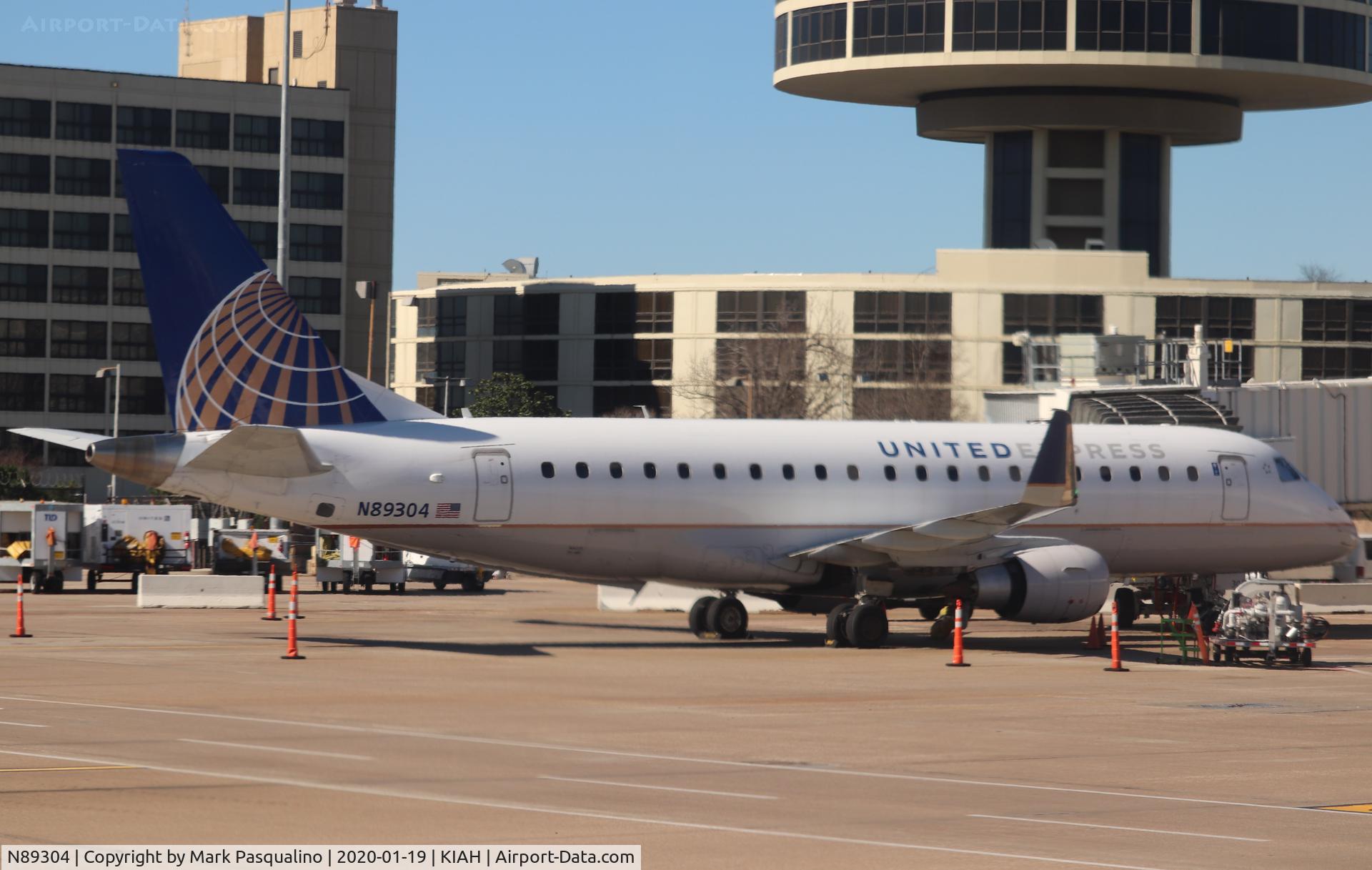 N89304, 2014 Embraer 175LR (ERJ-170-200LR) C/N 17000406, ERJ-170-200LR