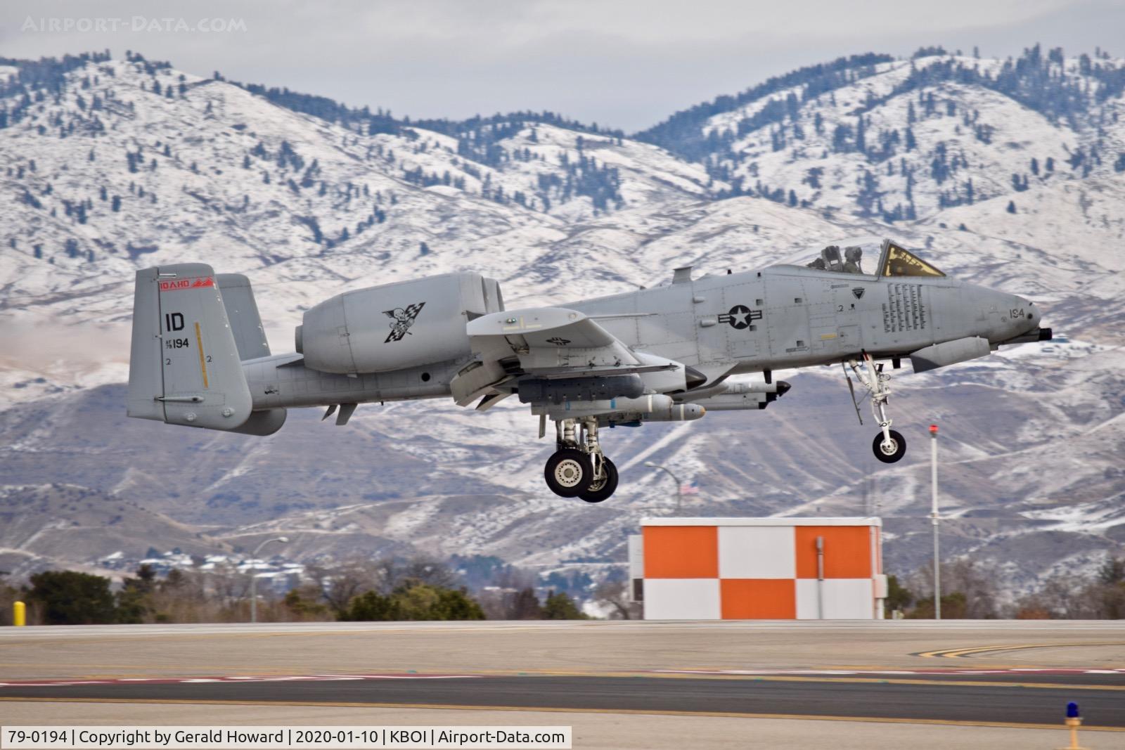 79-0194, 1979 Fairchild Republic A-10C Thunderbolt II C/N A10-0458, Landing 10R.
