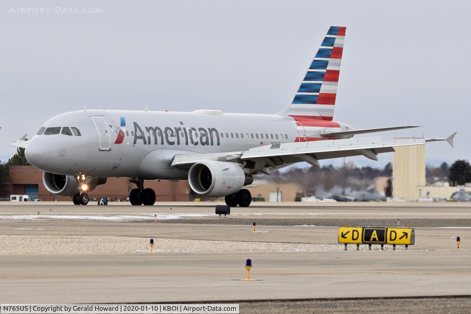 N765US, 2000 Airbus A319-112 C/N 1371, Landing run out on 10L.