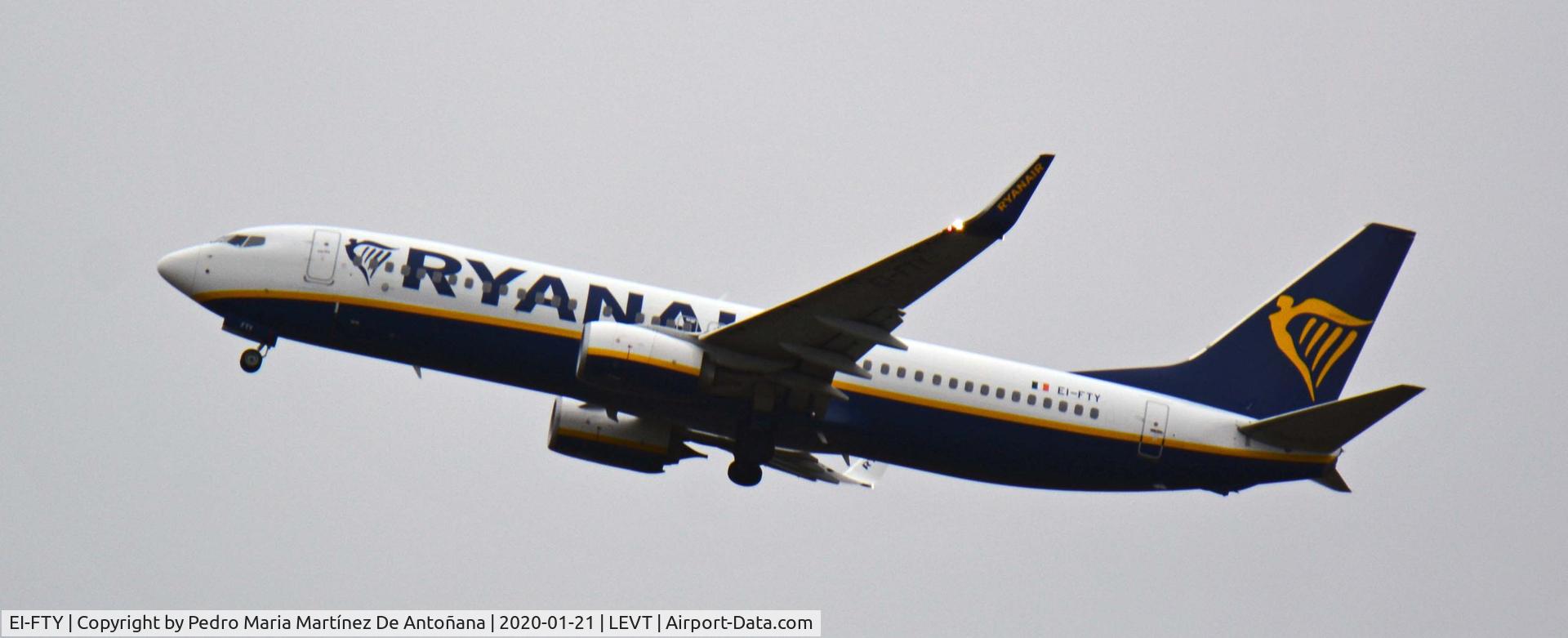 EI-FTY, 2017 Boeing 737-8AS C/N 44772, Aeropuerto de Foronda - Vitoria-Gasteiz - Euskadi - España