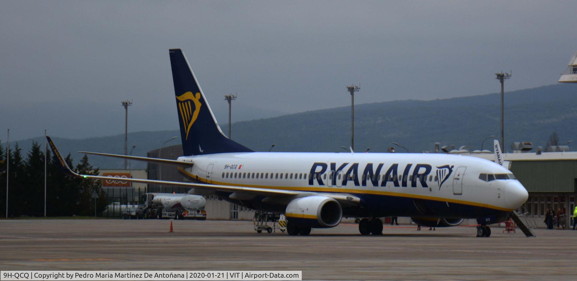 9H-QCQ, 2016 Boeing 737-8AS C/N 44735, Aeropuerto de Foronda - Vitoria-Gasteiz - Euskadi - España