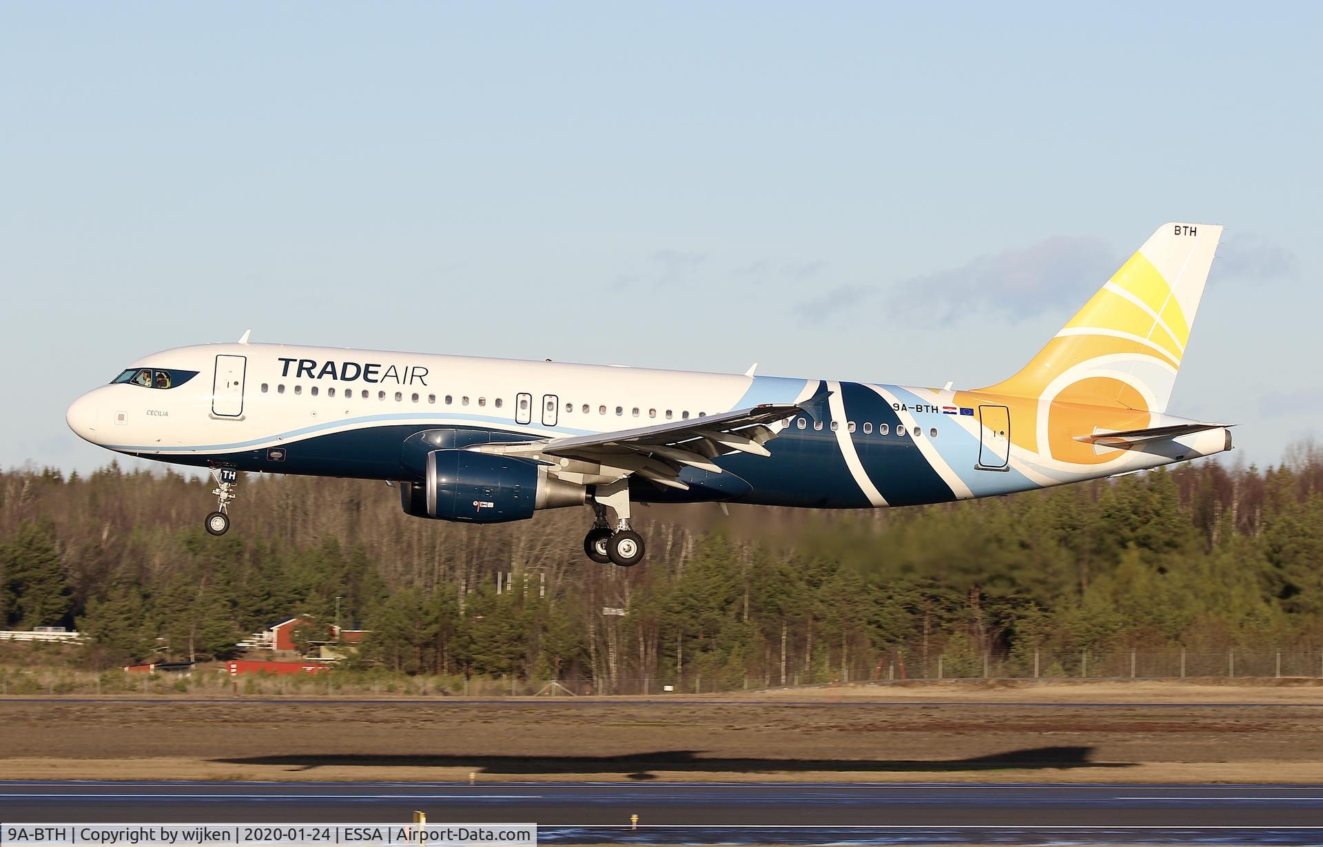 9A-BTH, 2001 Airbus A320-214 C/N 1454, RWY 26