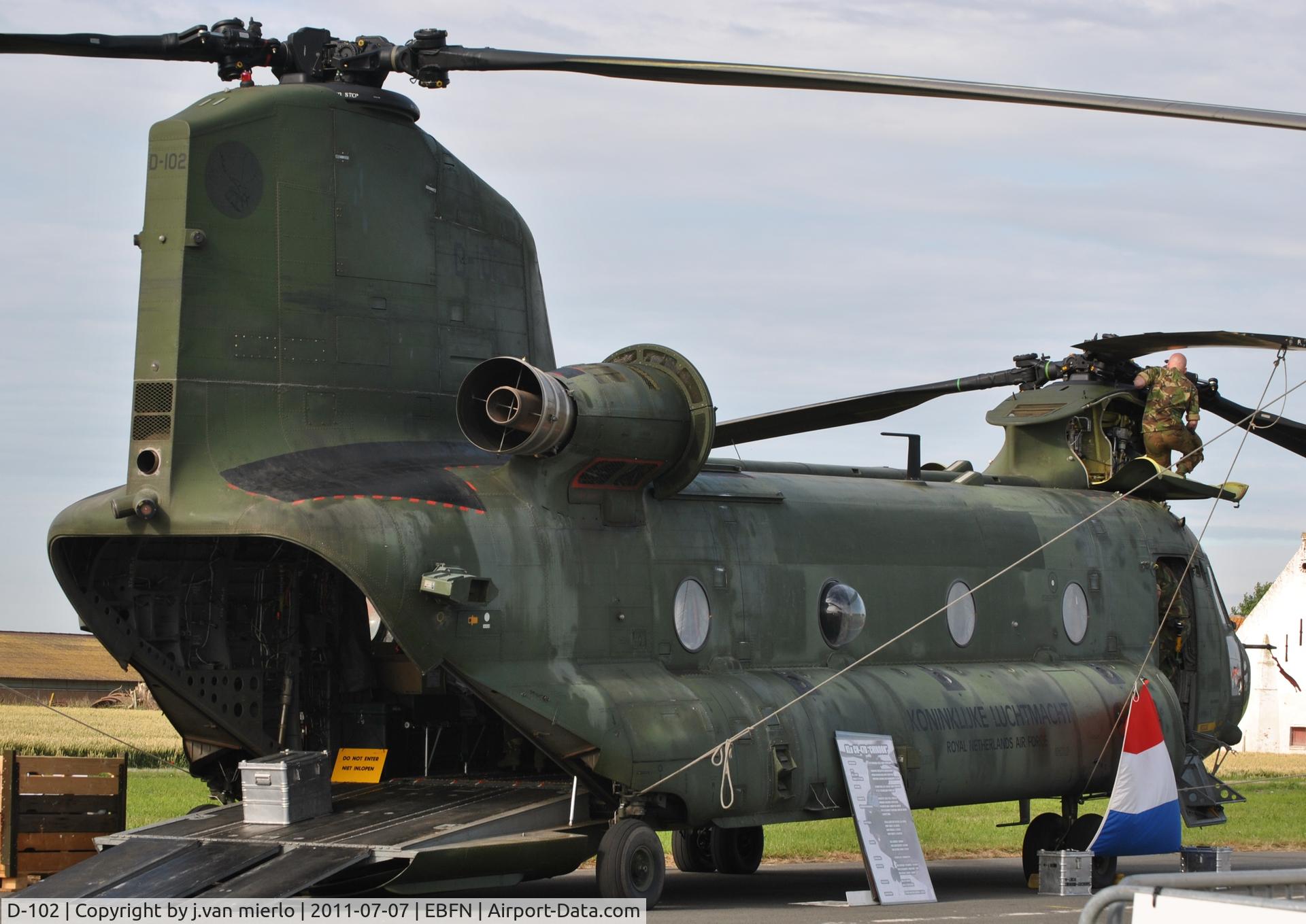 D-102, Boeing CH-47D Chinook C/N M.4102, Koksijde, 65 years BAF
