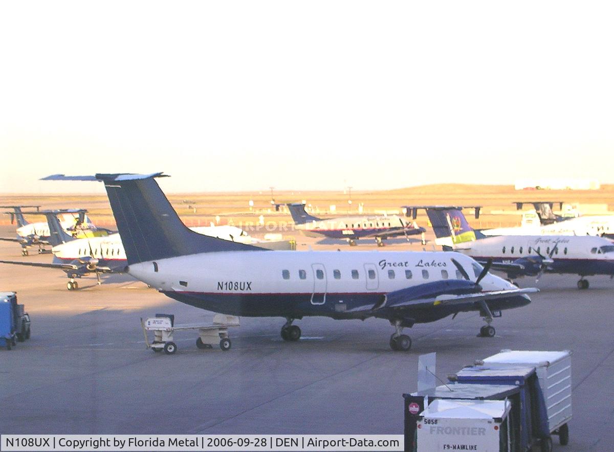 N108UX, 1988 Embraer EMB-120ER Brasilia C/N 120108, Great Lakes props end of Concourse A