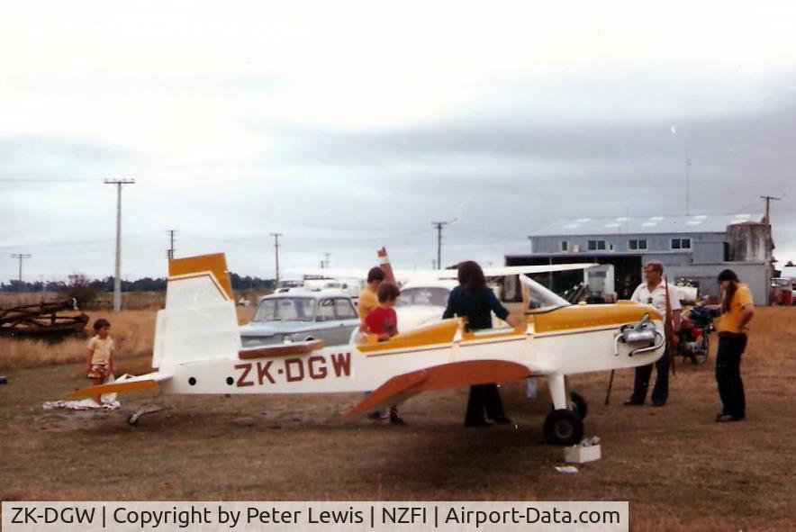 ZK-DGW, Evans VP-1 UL Volksplane C/N AACA/101, Dennis H Bismark, Feilding