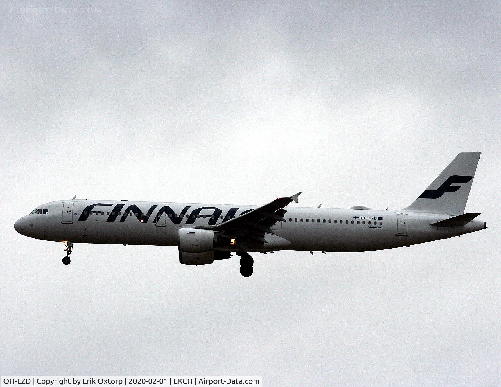 OH-LZD, 2000 Airbus A321-211 C/N 1241, OH-LZD landing rw 22L