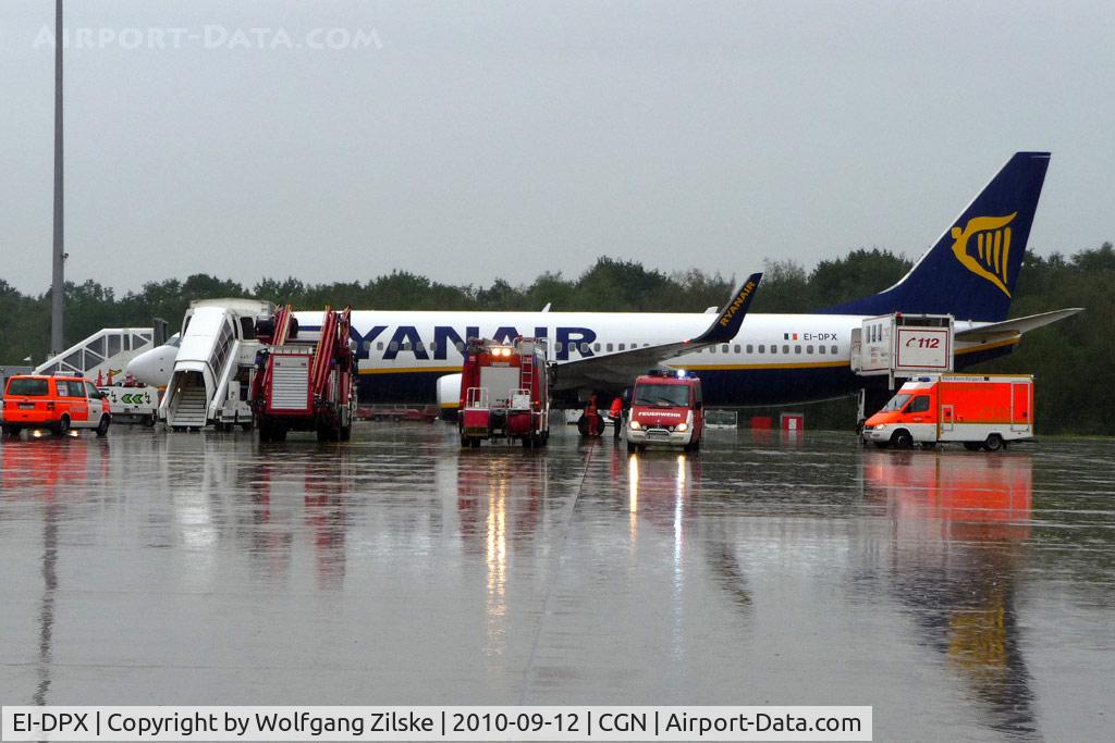 EI-DPX, 2007 Boeing 737-8AS C/N 35553, Emergency diversion