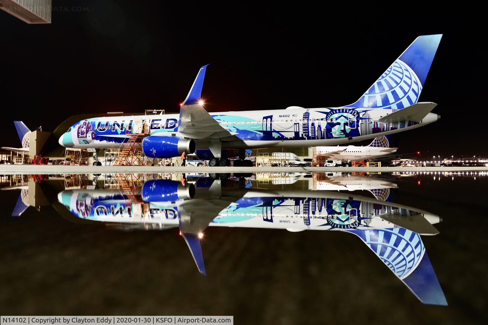 N14102, 1994 Boeing 757-224 C/N 27292, SFO 2019.