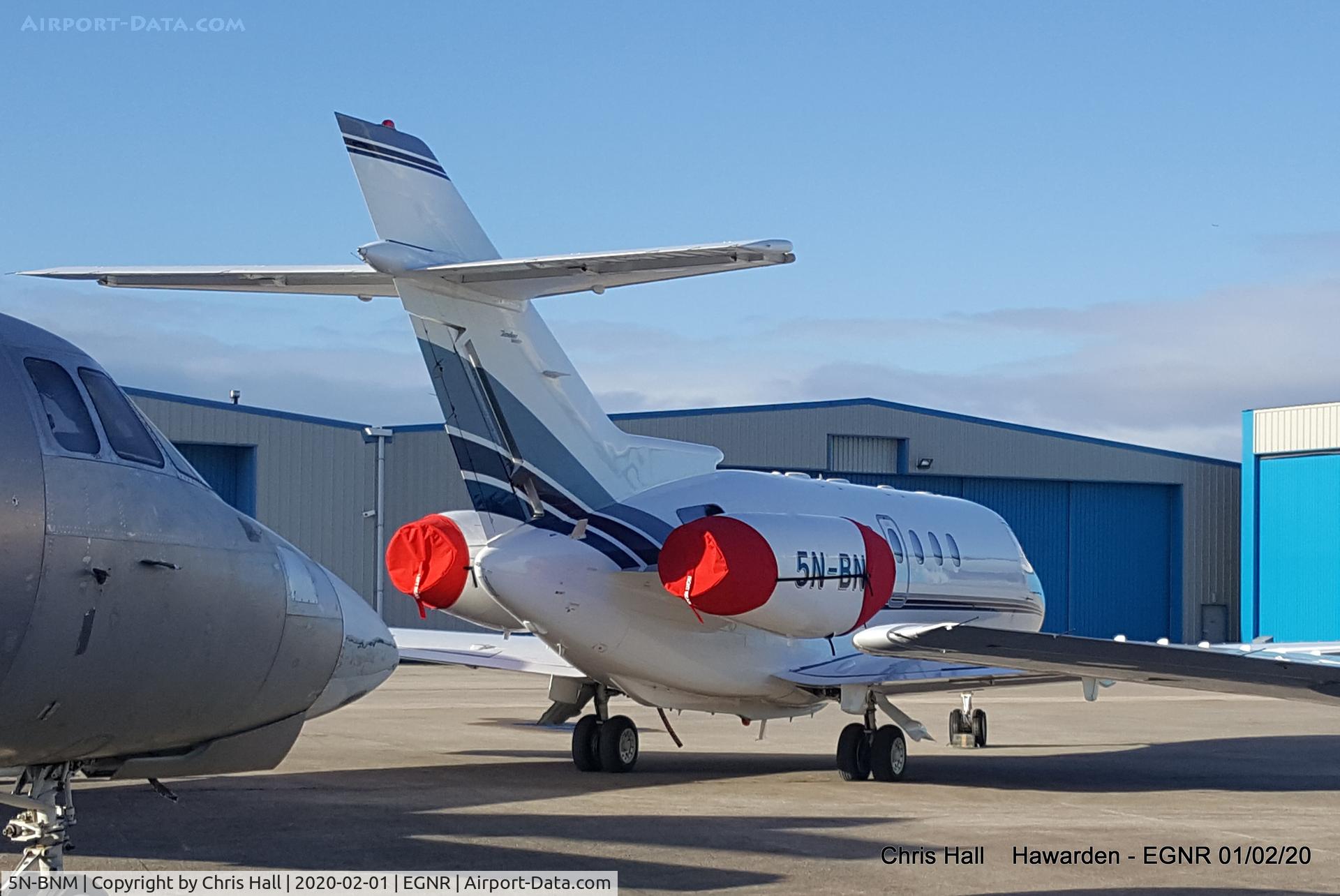 5N-BNM, 1999 Raytheon Hawker 800XP C/N 258429, at Hawarden