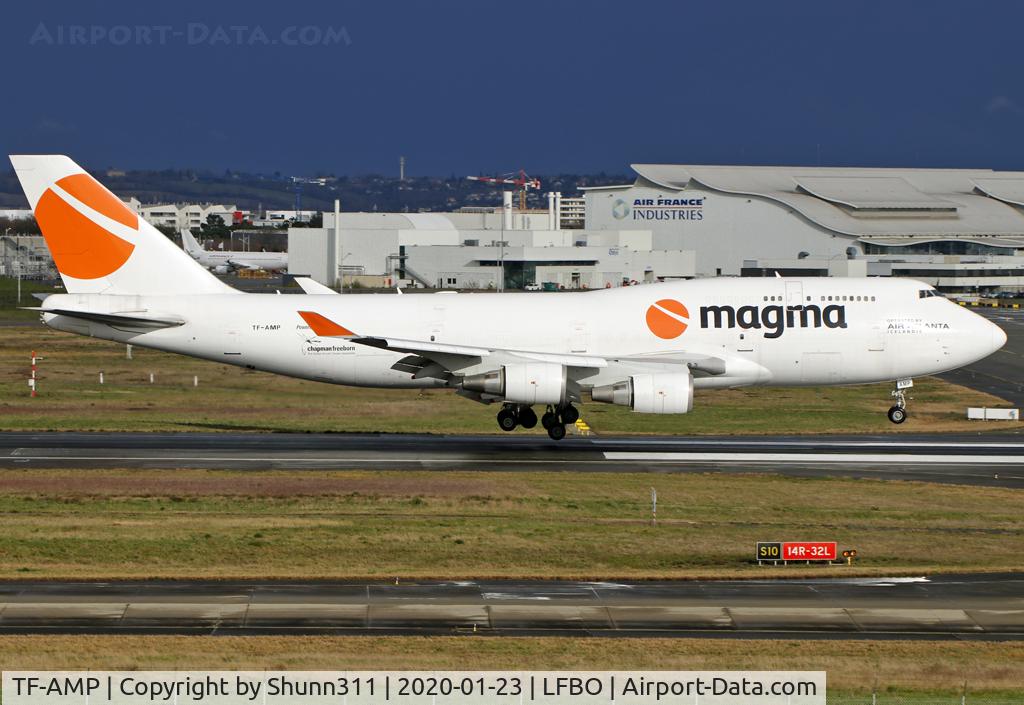 TF-AMP, 1990 Boeing 747-481/BCF C/N 24801, Landing rwy 14R